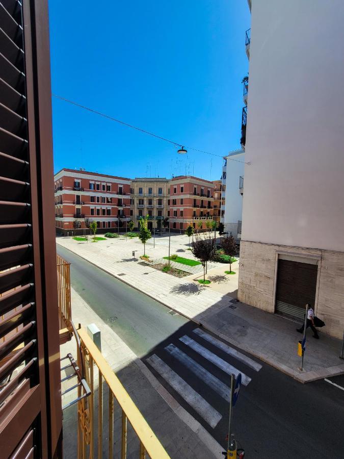 Cozy Classical Residence In The City Center Bari Exteriör bild
