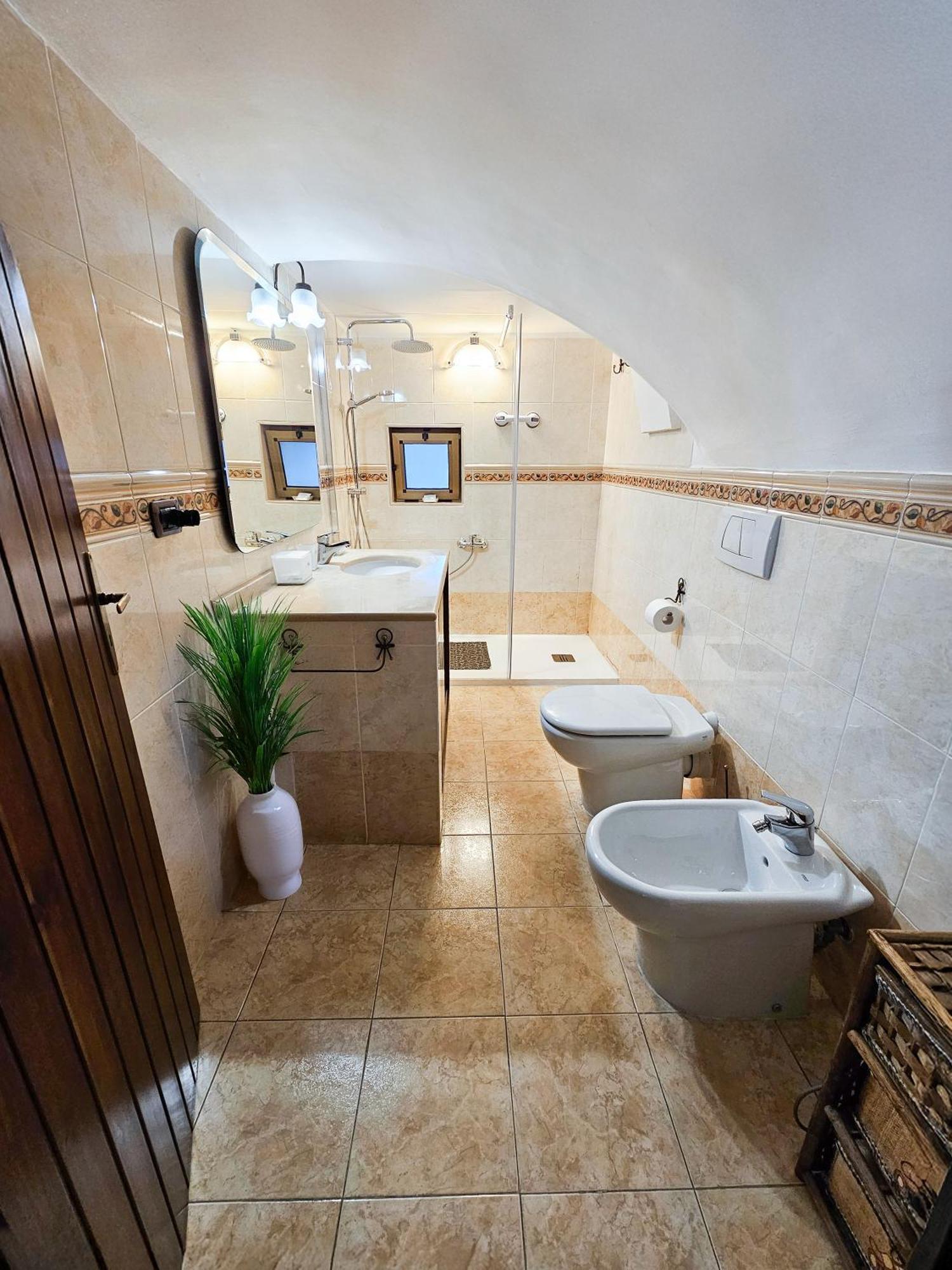Cozy Classical Residence In The City Center Bari Exteriör bild